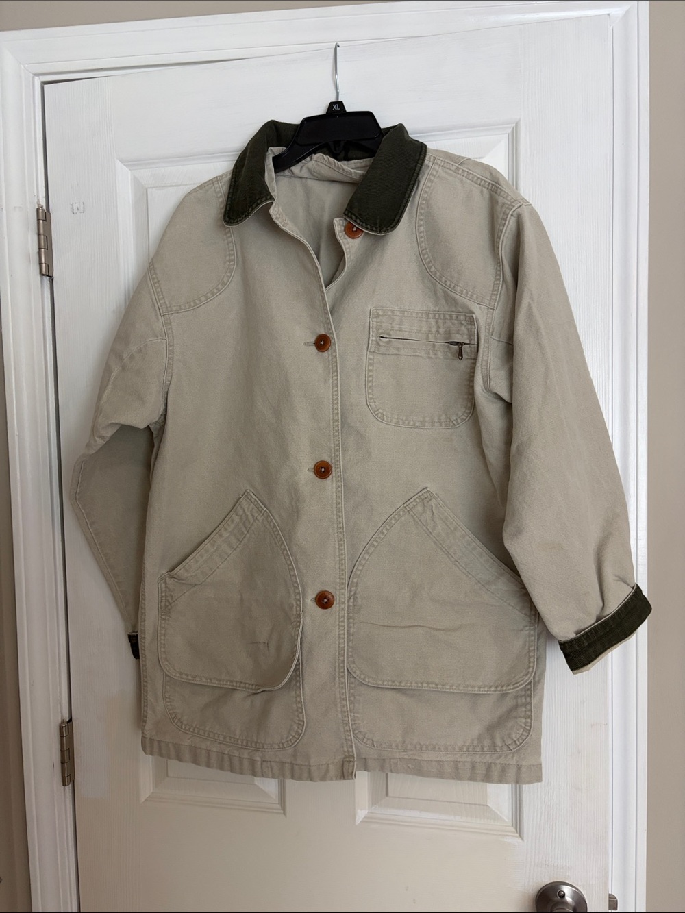 L.L. Bean vintage barn Beige Canvas Jacket with Dark Green Corduroy Collar